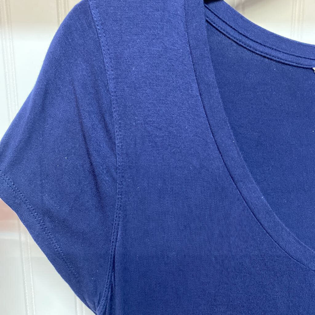 V NECK EVERDAY SHIRT