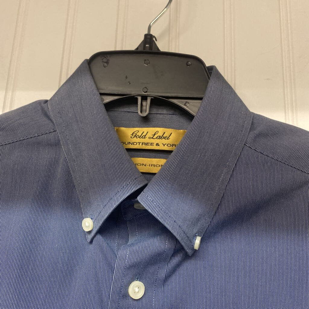 SHORT SLEEVED DRESS SHIRT