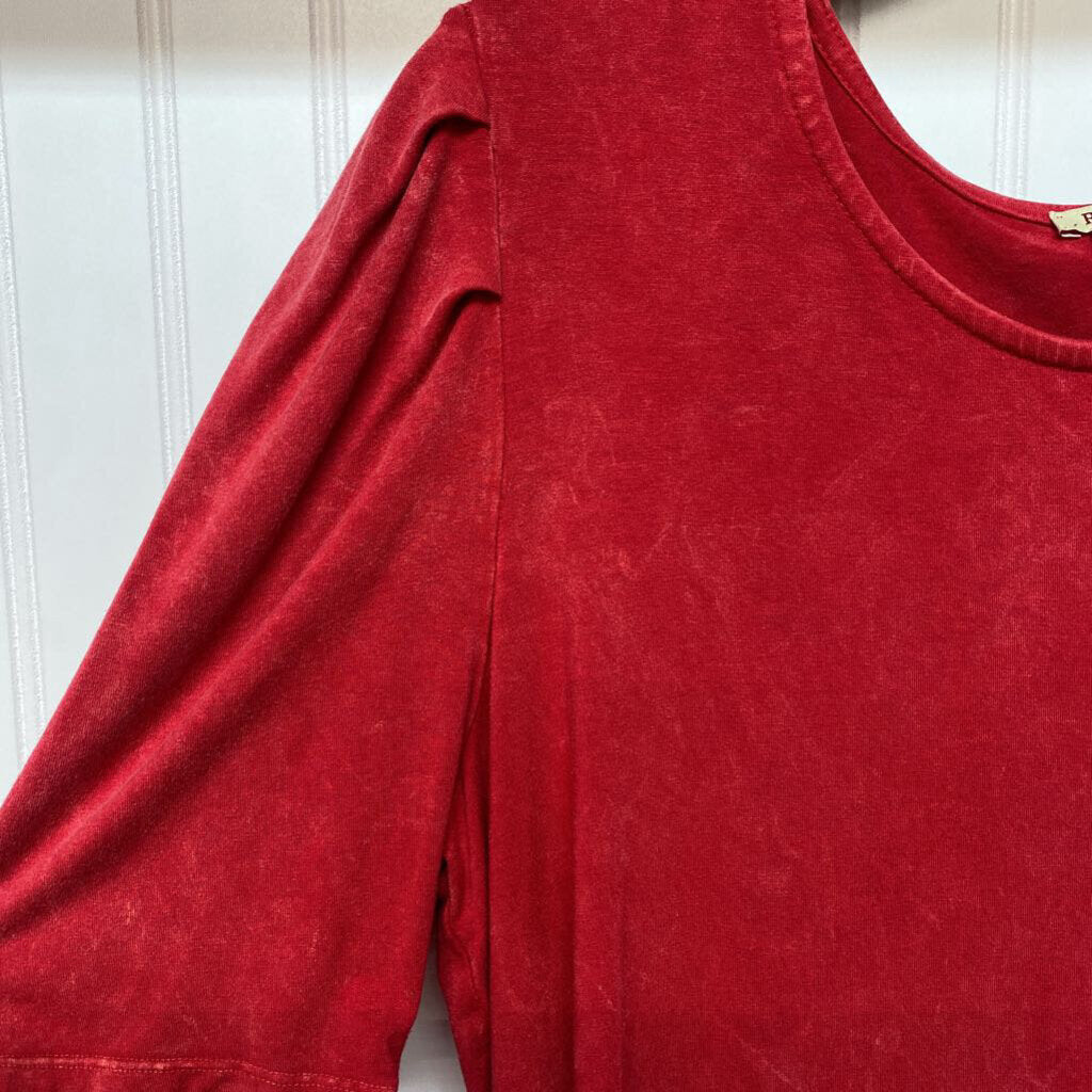 SHORT SLEEVE V NECK TEE