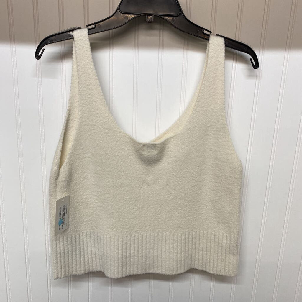SLEEVLESS CROP SWEATER