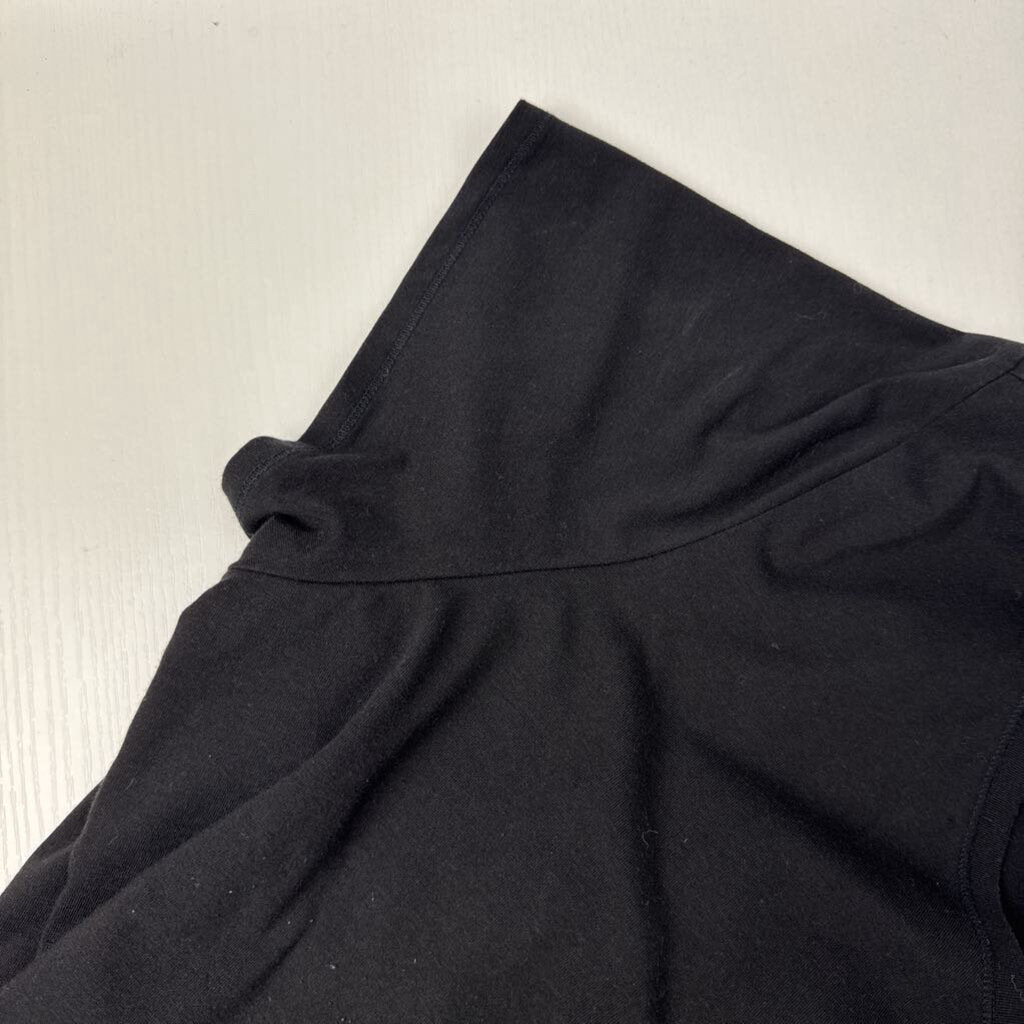 BASIC SHORT SLEEVED TOP