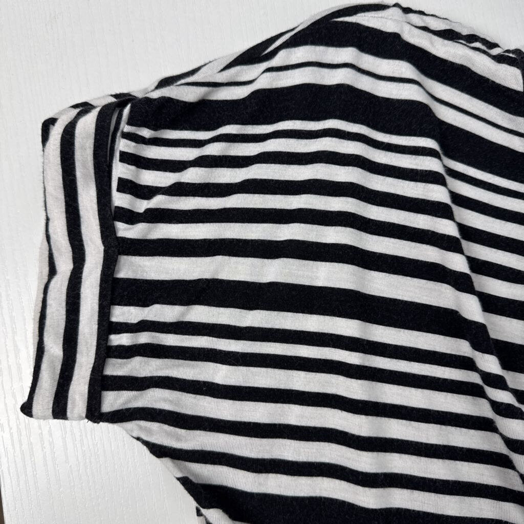 STRIPED SHORT SLEEVED
