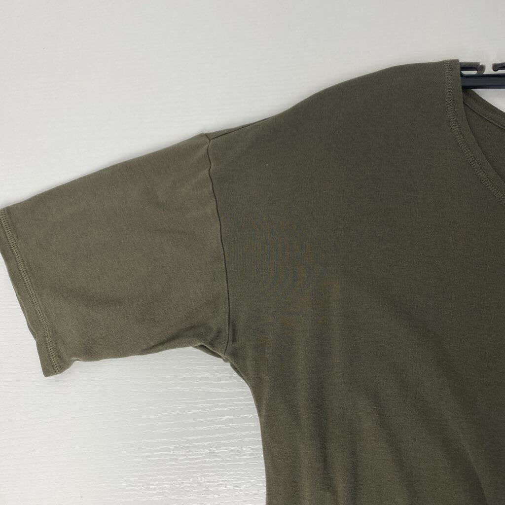 BASIC SHORT SLEEVED TEE