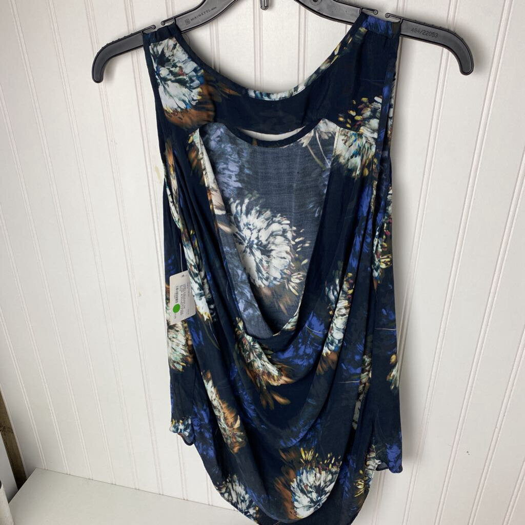 SLEEVELESS BLOUSE
