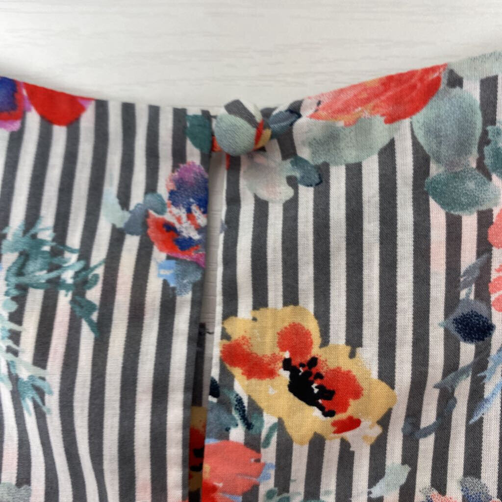 FLOWY SHORT SLEEVED