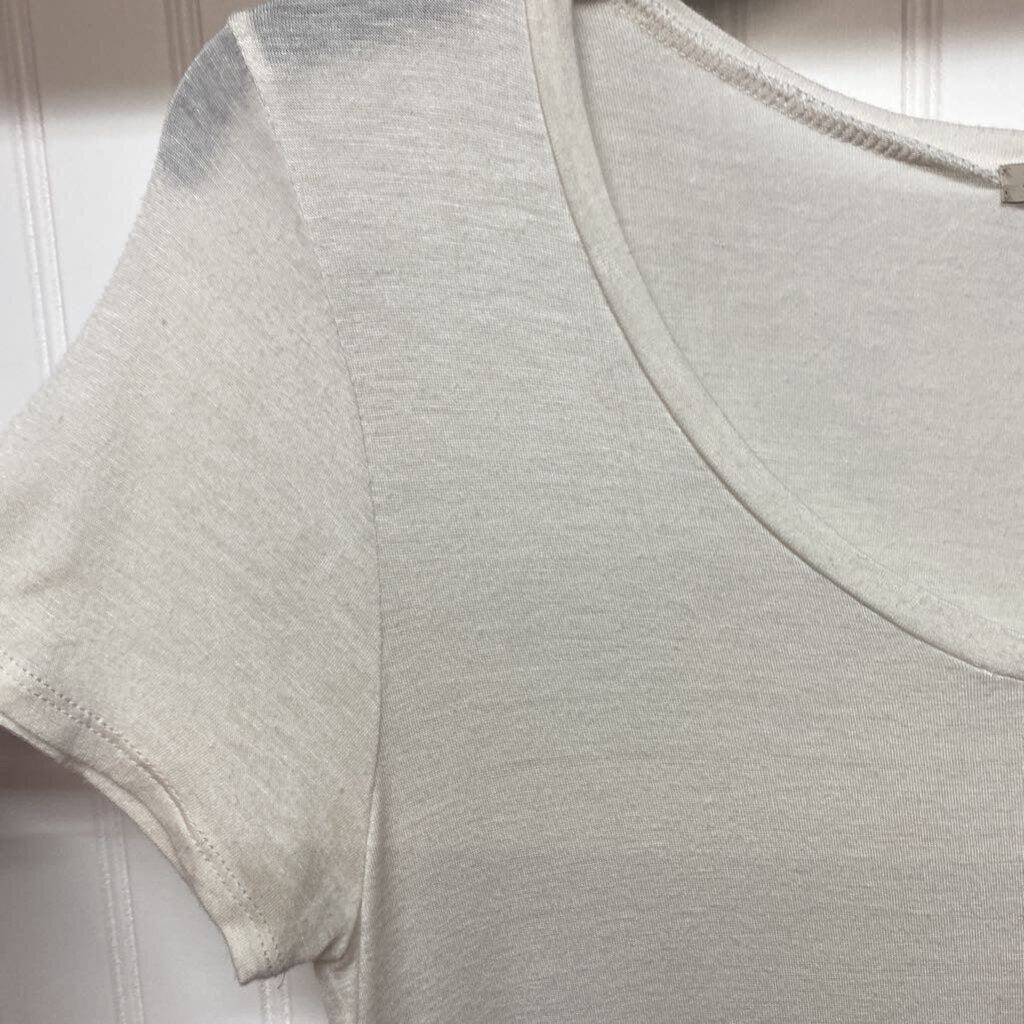 V NECK POCKET TEE