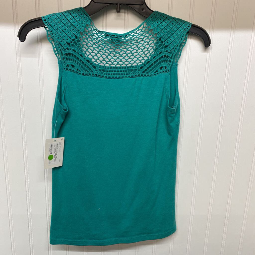 LACE EMBELLISHED TANK TOP
