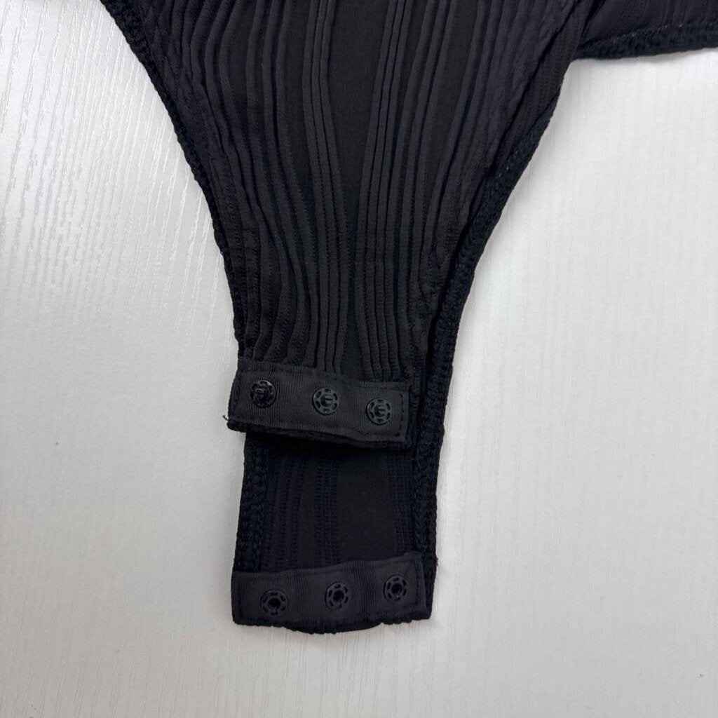 SHORT SLEEVE BODYSUIT
