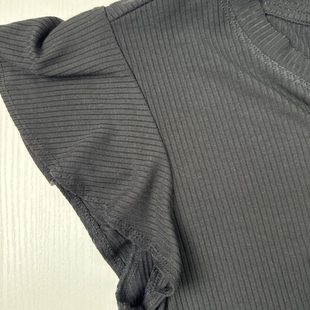 SHORT SLEEVE TOP