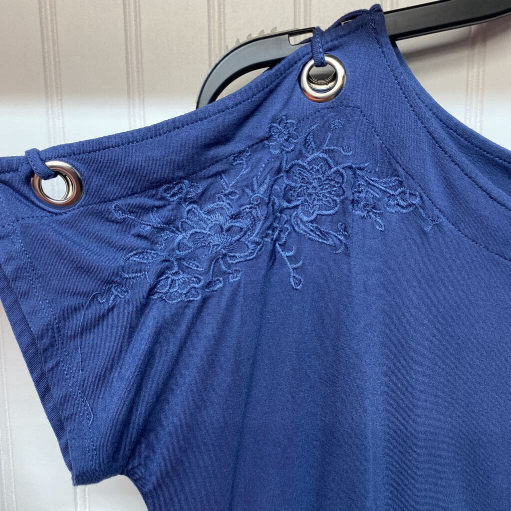 SLIT SHORT SLEEVED