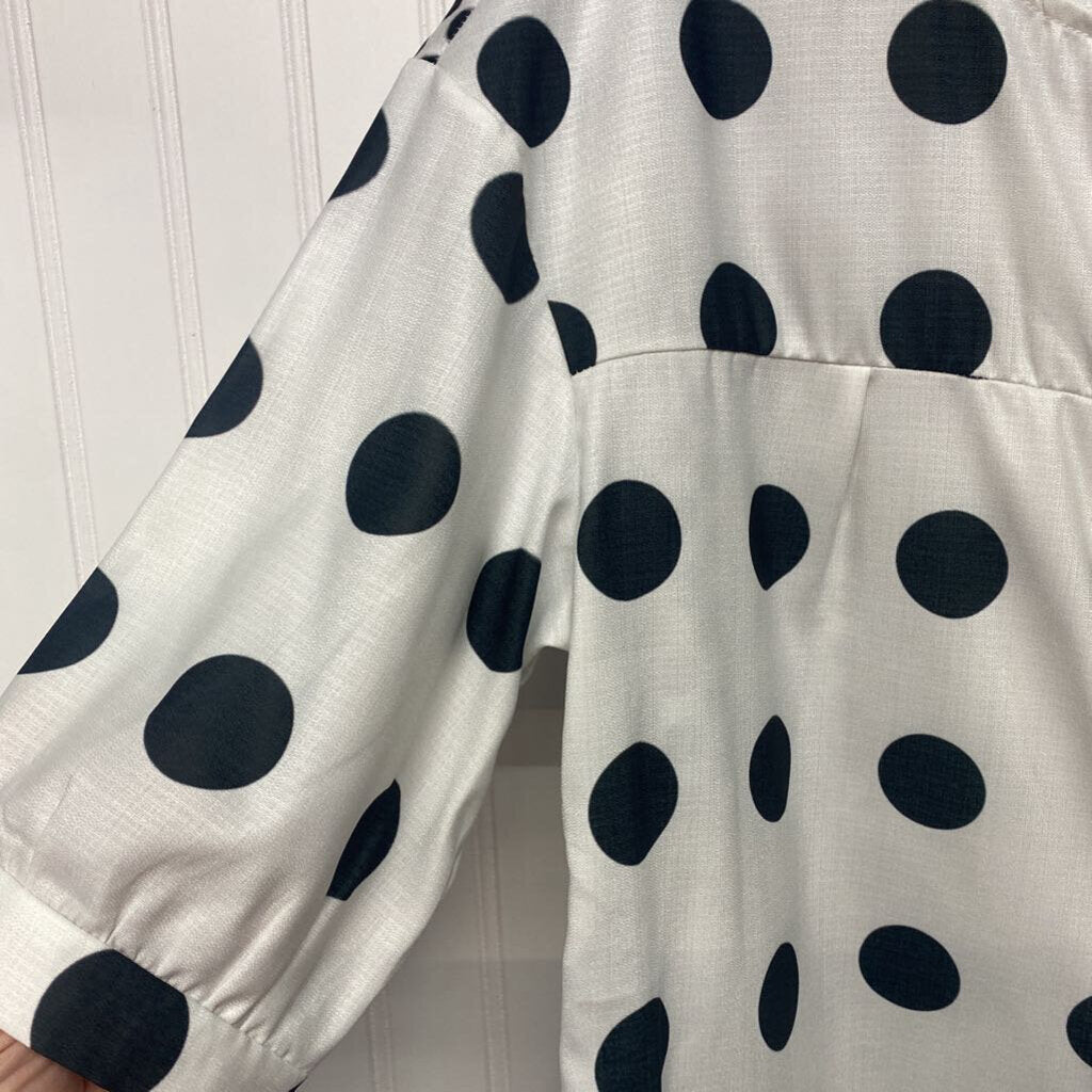 SHORT SLEEVE POLKA DOT TOP