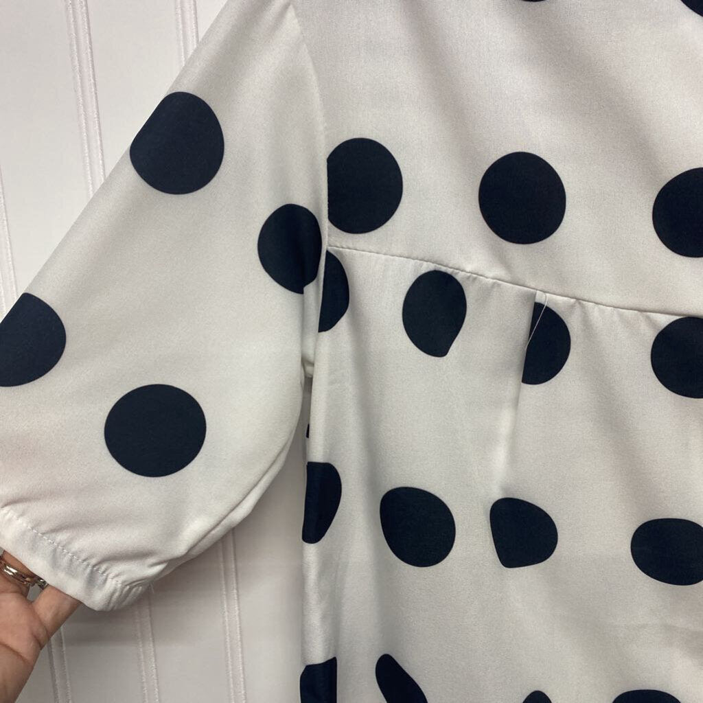 SHORT SLEEVE POLKA DOT TOP