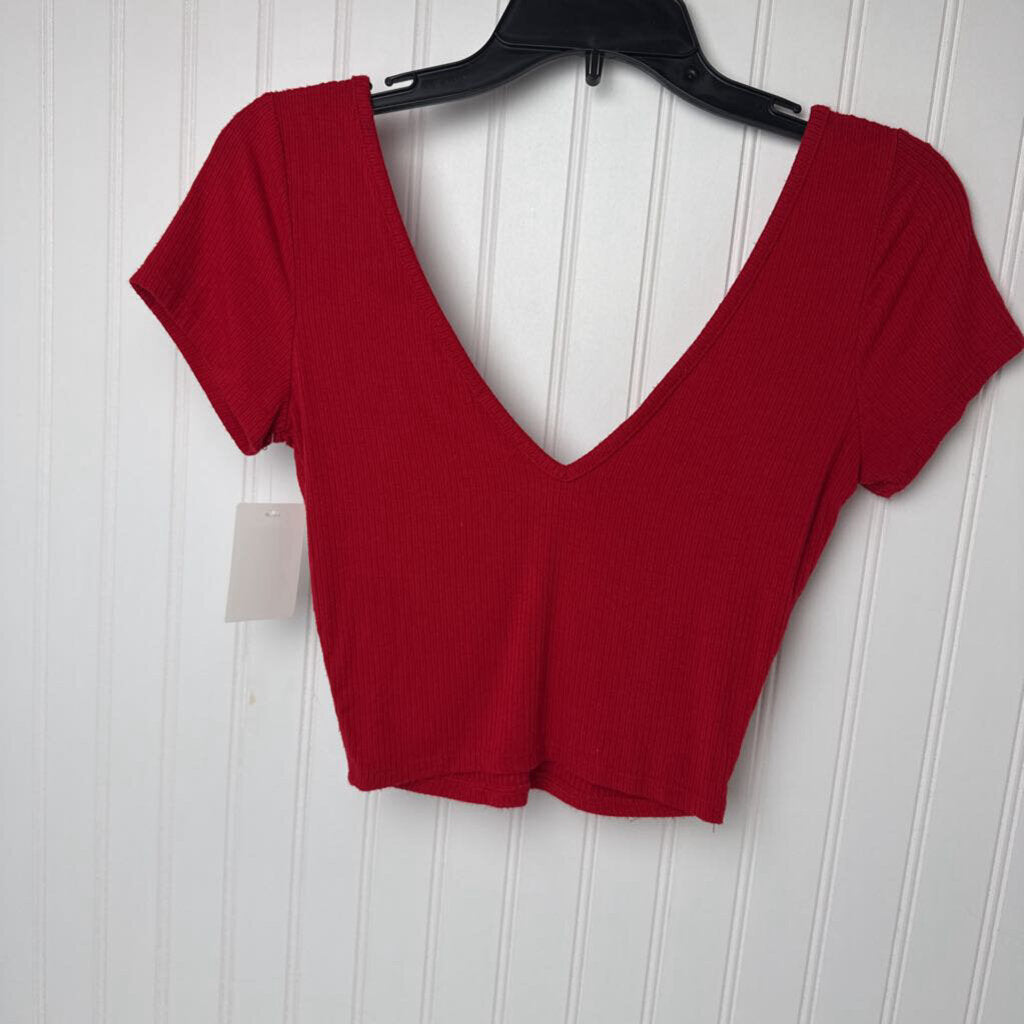 SHORT SLEEVE V NECK CROP TOP