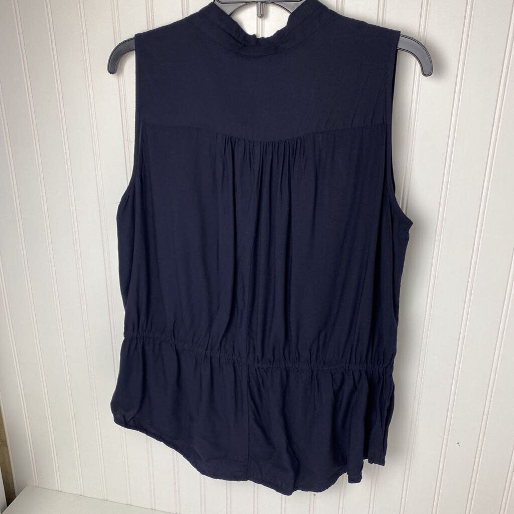 EMBROIDERED V NECK SLEEVELESS TOP