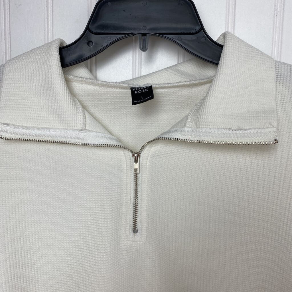 QUARTER ZIP