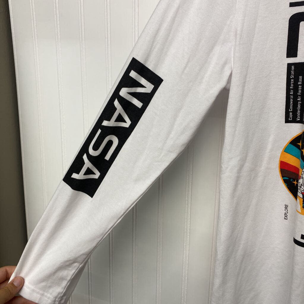 *LADIES LONG SLEEVE GRAPHIC TEE