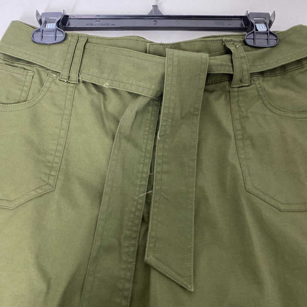 LADIES CARGO SHORTS