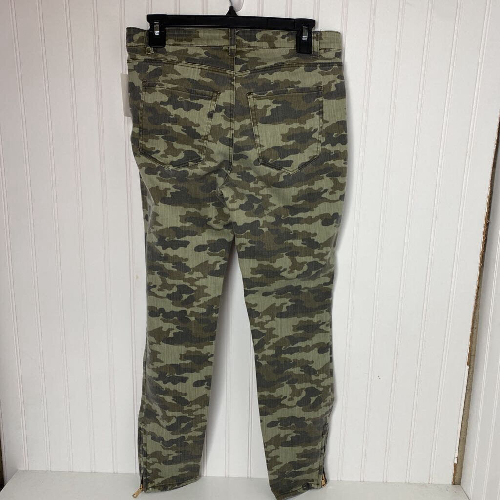 ZIP ANKLE CAMO SKINNY JEANS