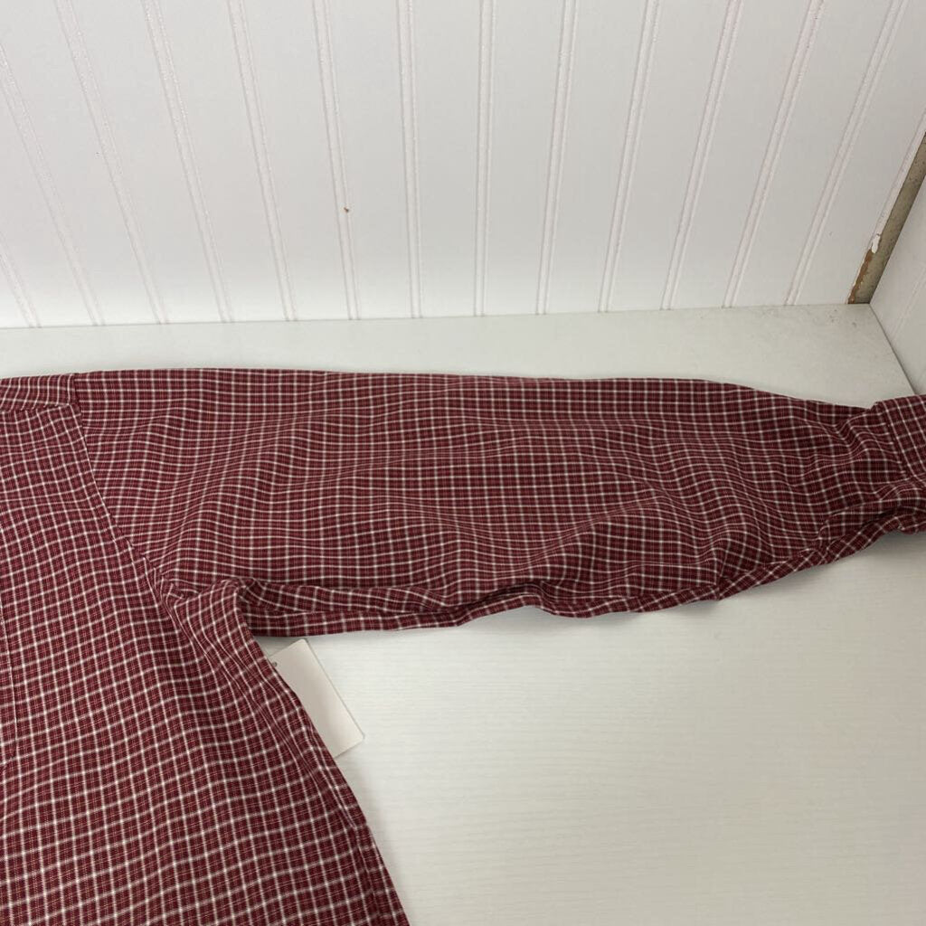 LONG SLEEVE BUTTON DOWN SHIRT