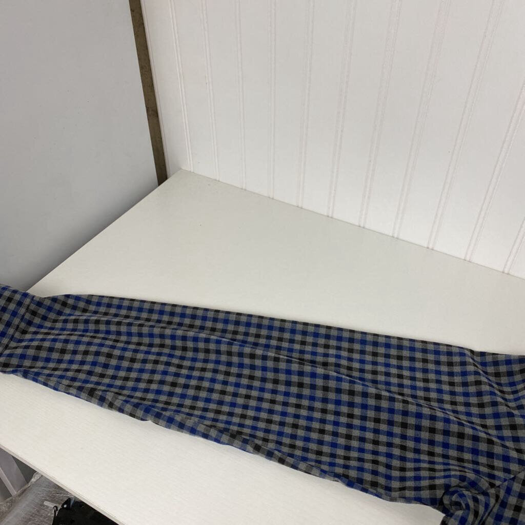 LONG SLEEVE BUTTON UP
