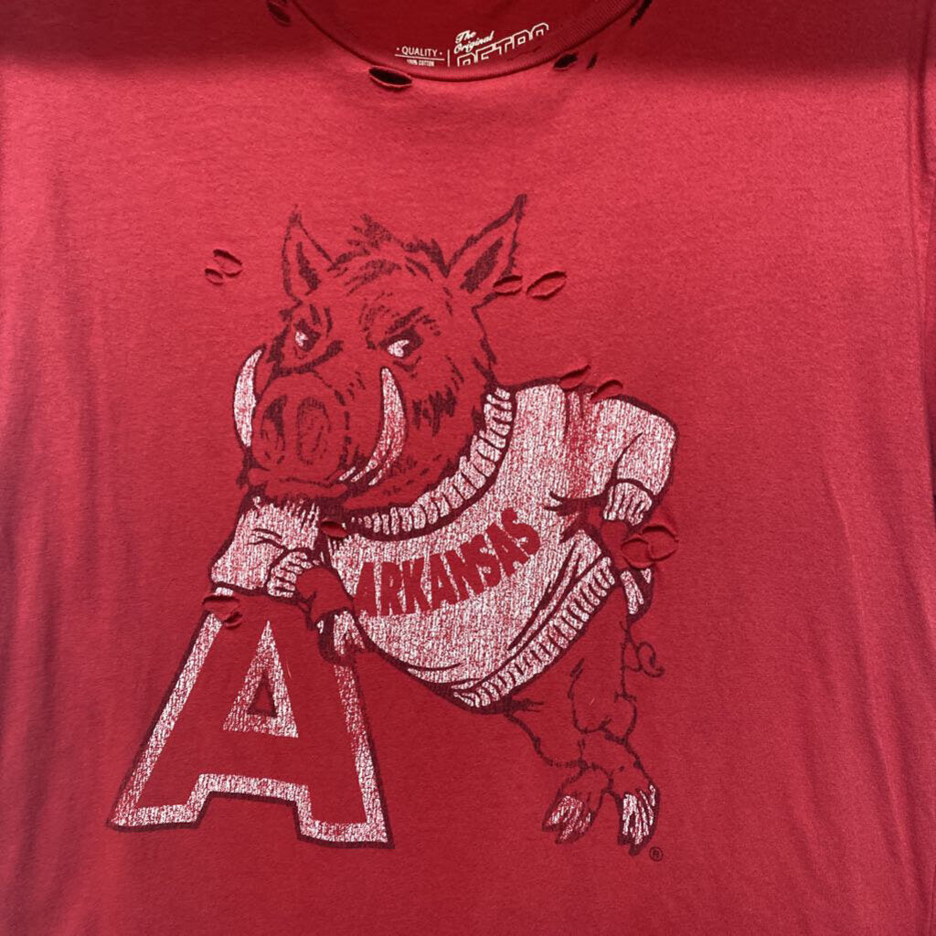 *RAZORBACK DISTRESSED TEE