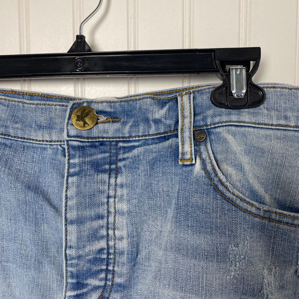 DENIM SHORTS
