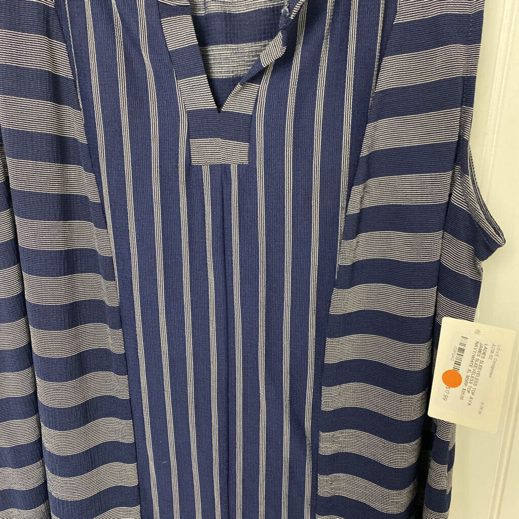 SLEEVELESS TOP