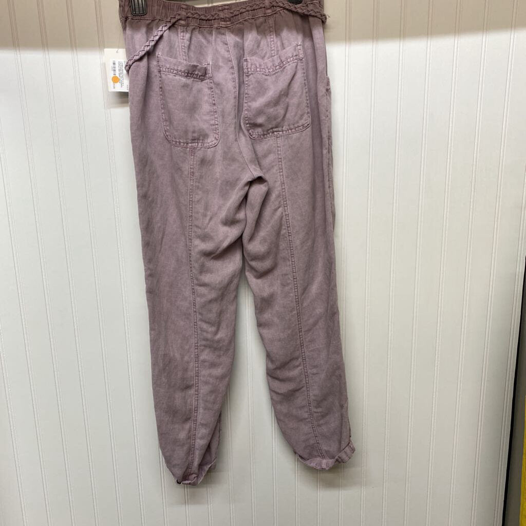 BELTED JOGGERS