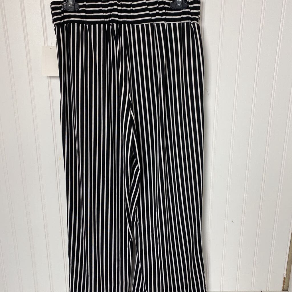 FLOWY PANTS