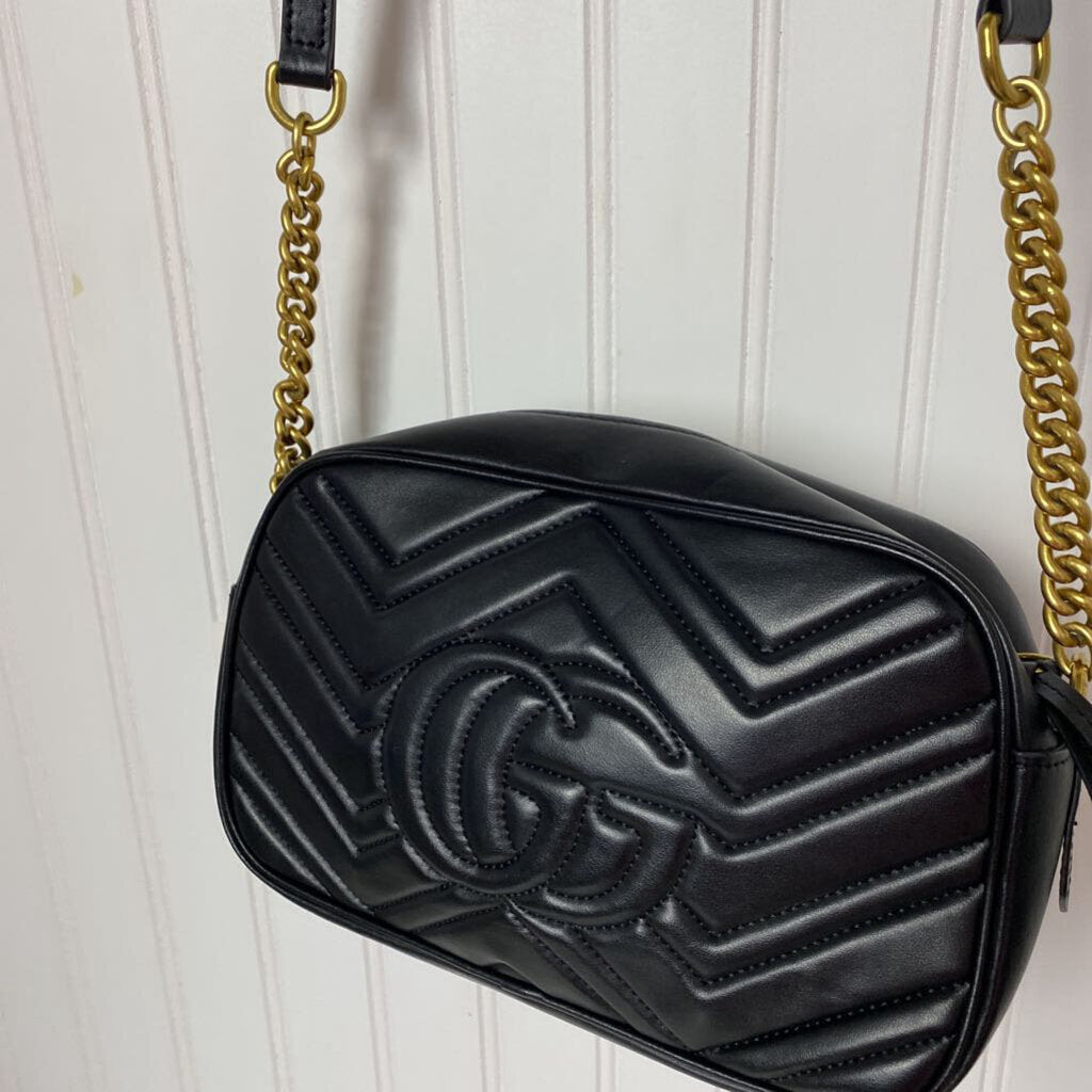 CROSSBODY