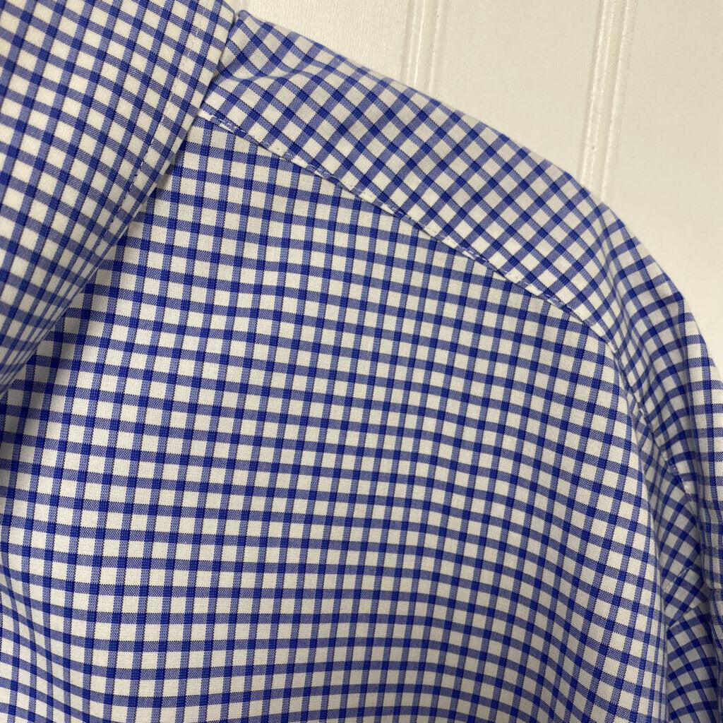 SHORT SLEEVED BUTTON DOWN
