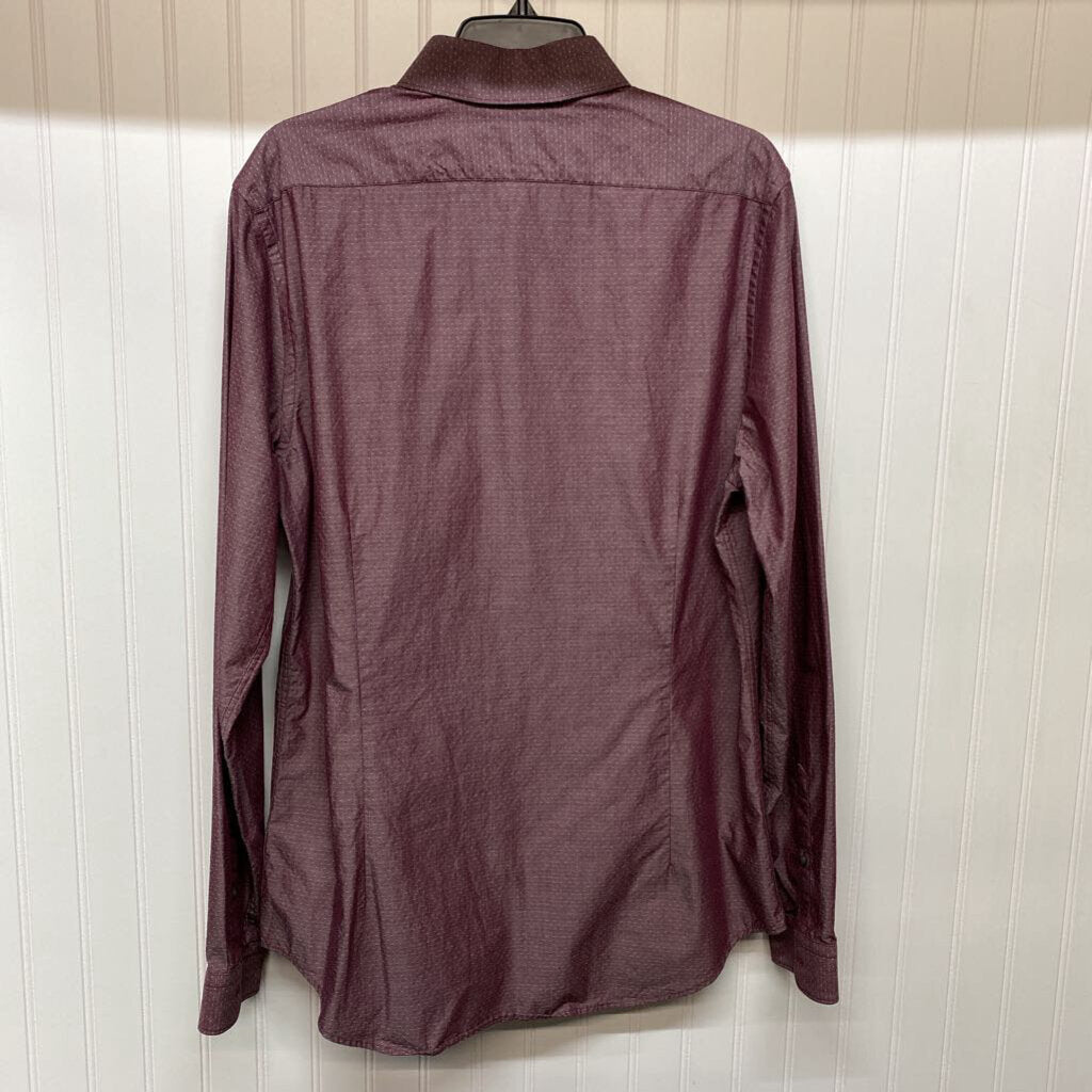 LONG SLEEVED DRESS SHIRT