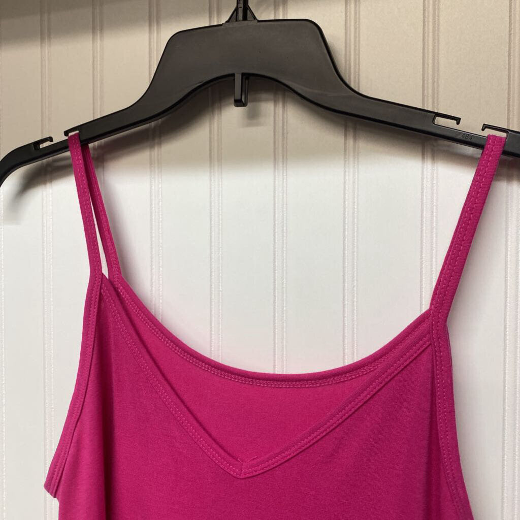 *STRAPPY VNECK TANK BASIC