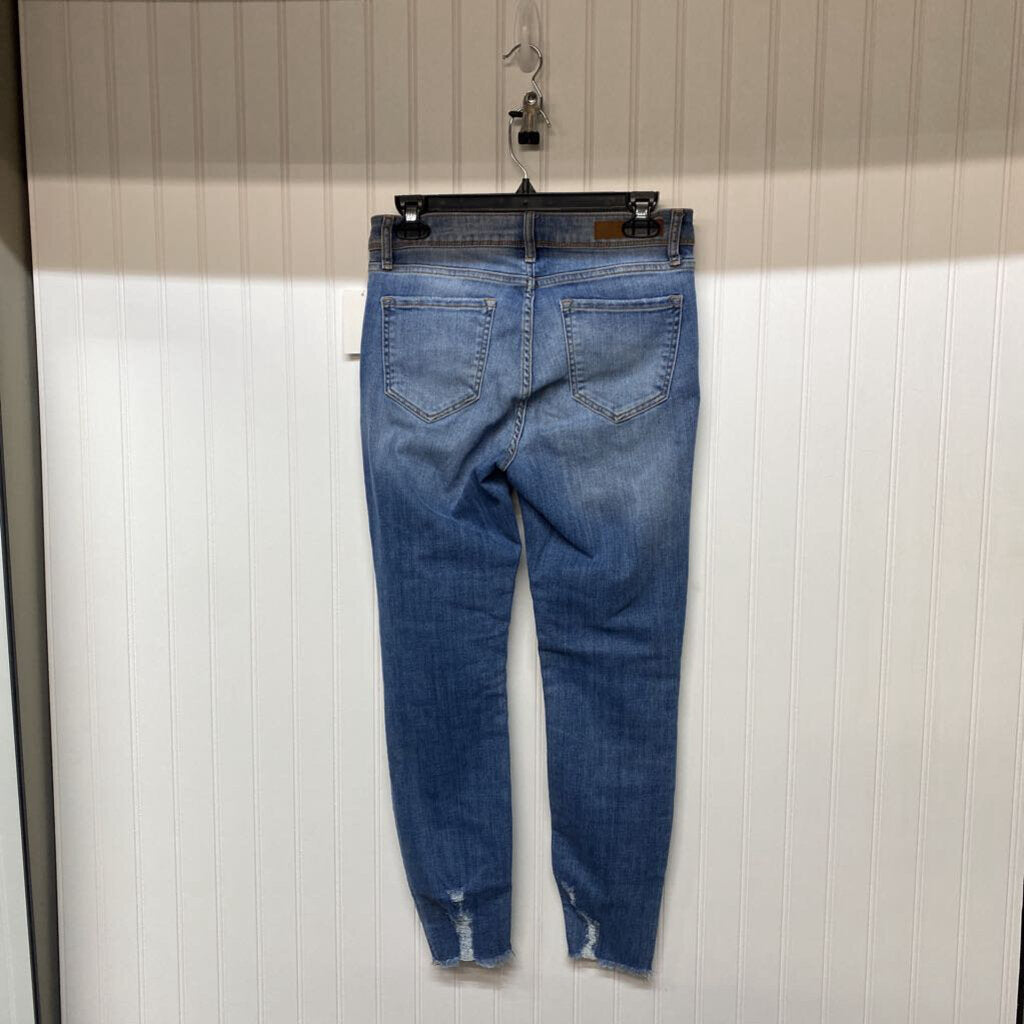 DISTRESSED ANKLE LENGTH