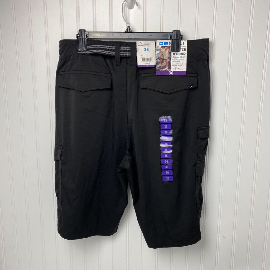 BLACK HIKING SHORT