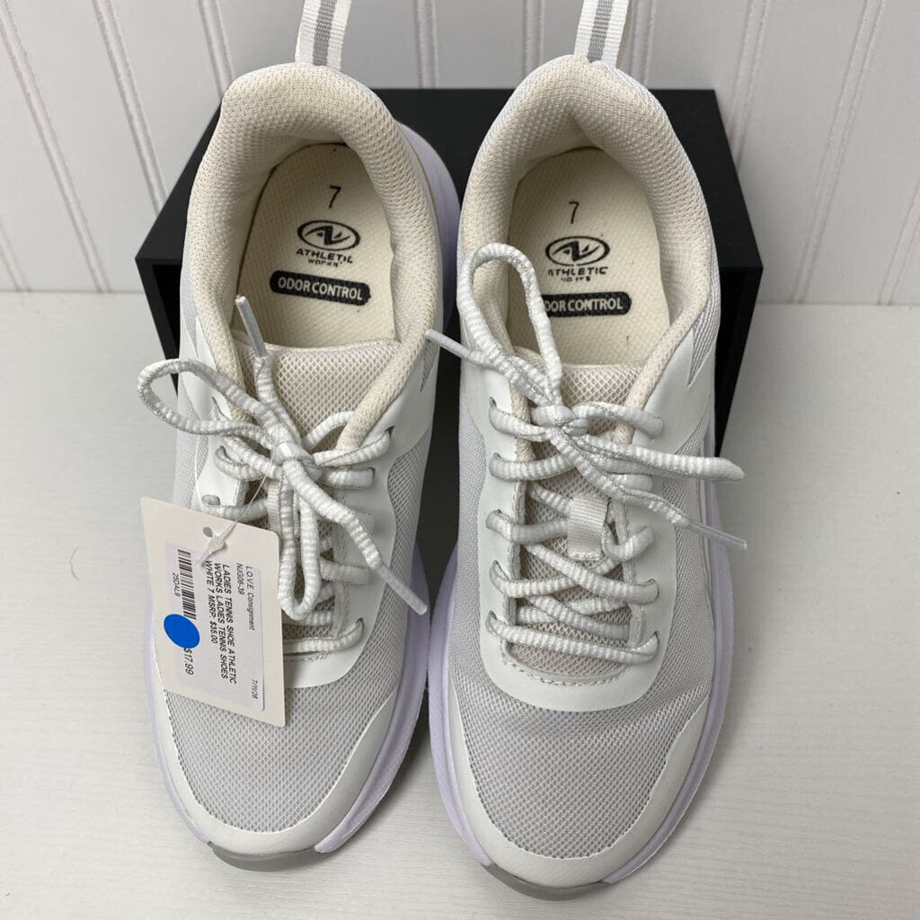 LADIES TENNIS SHOES