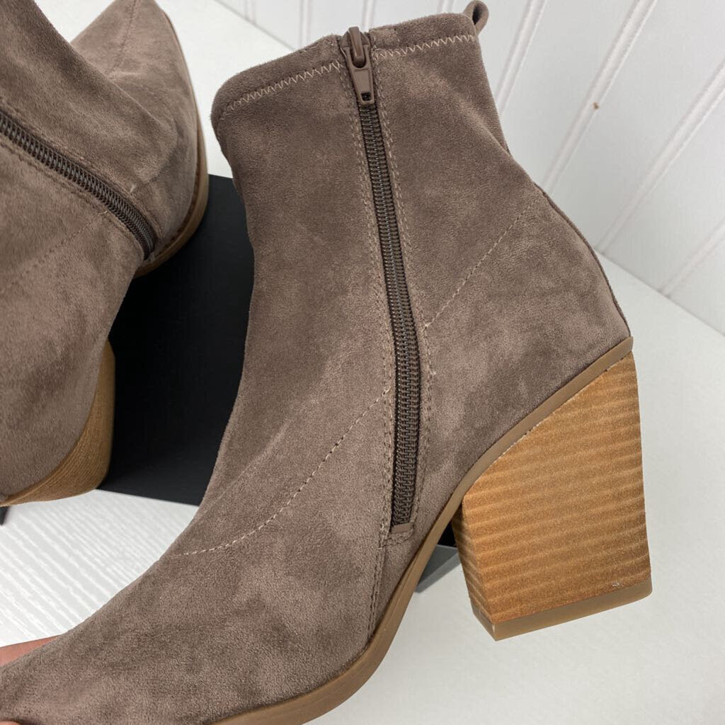 ULTRASUEDE HEELED BOOTS