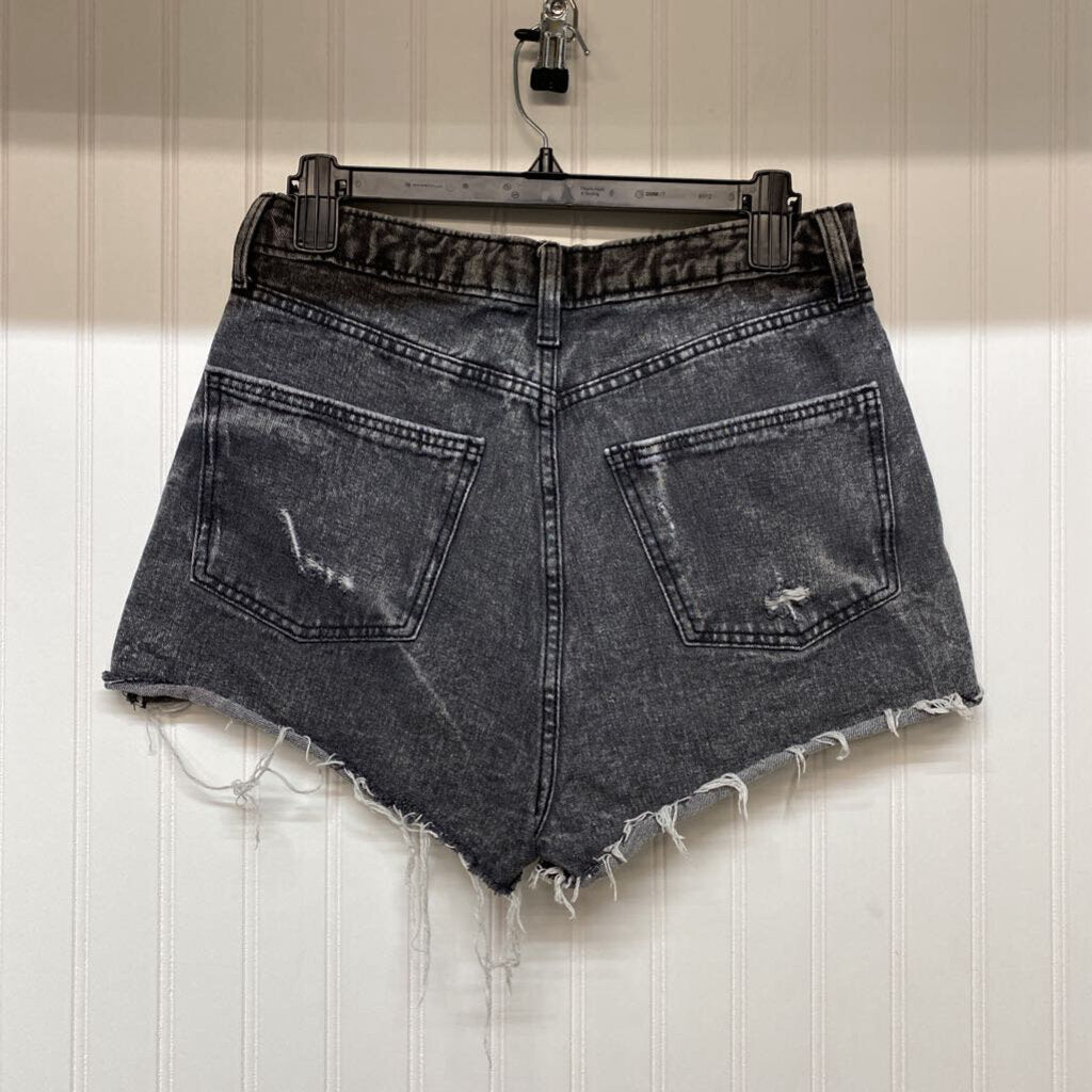 DISTRESSED DENIM SHORTS