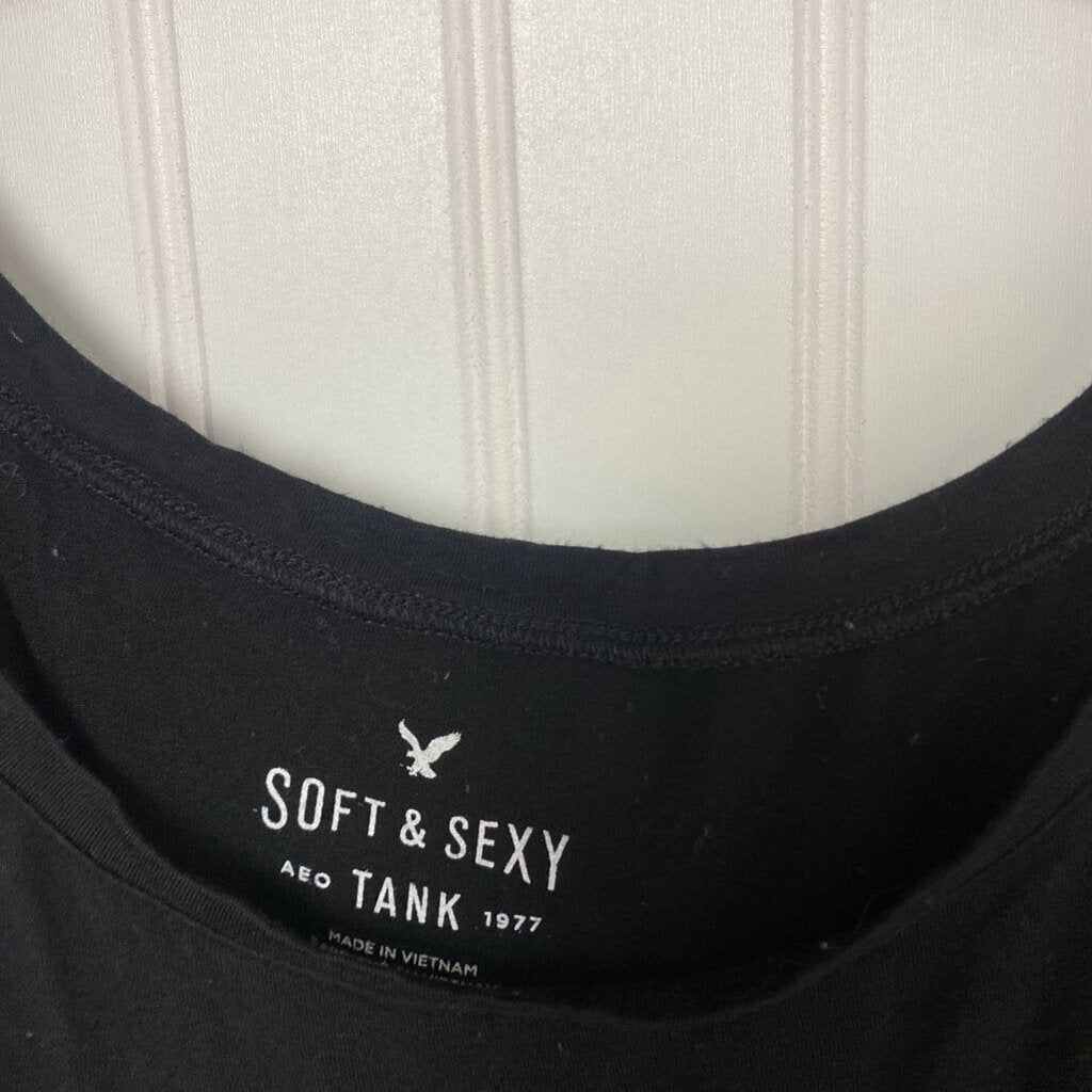 BASIC BLACK TANK TOP