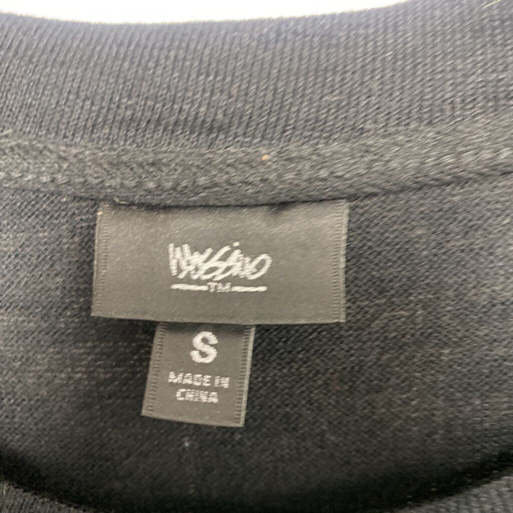 CREW NECK SHORT SLEEVED