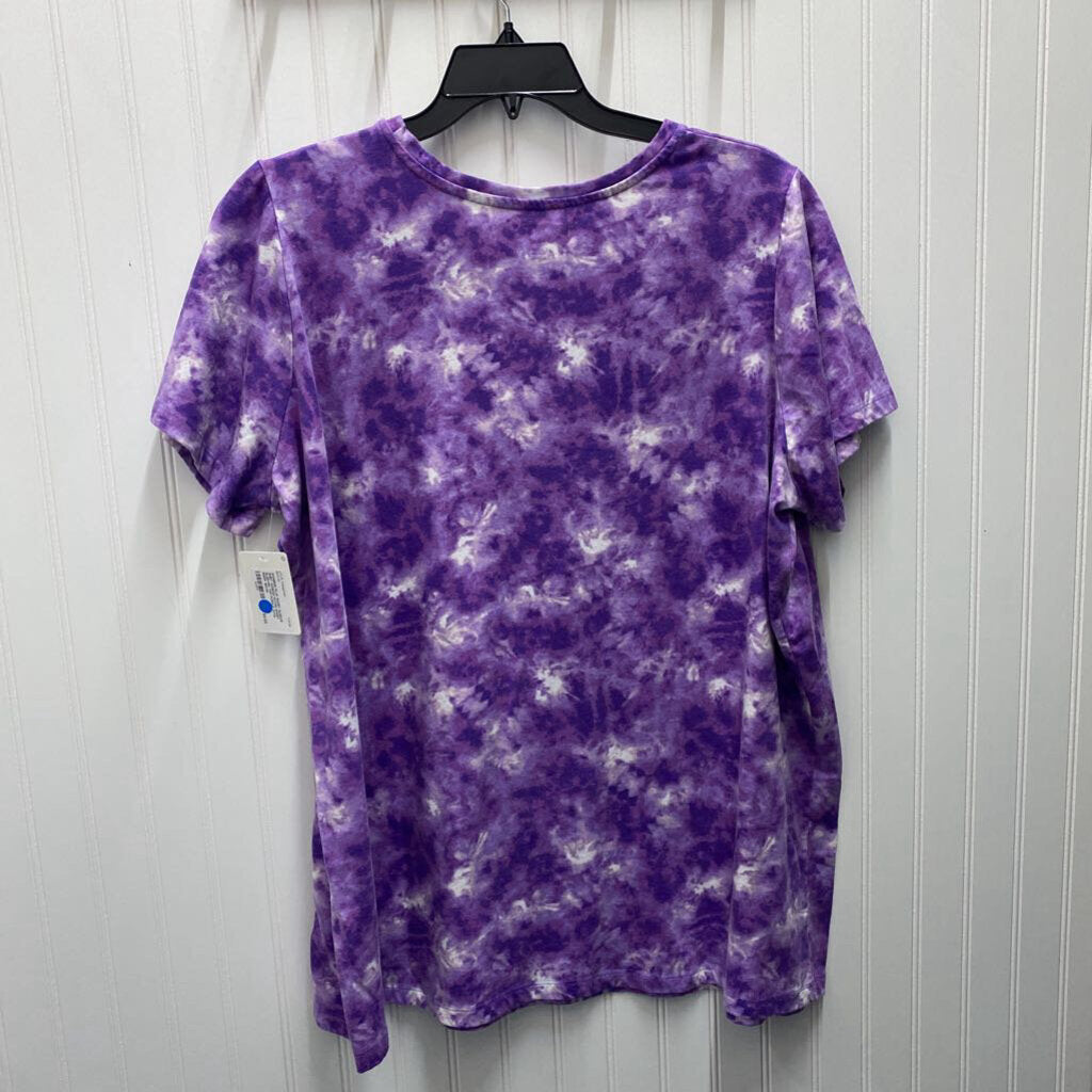 SHORT SLEEVED TOP