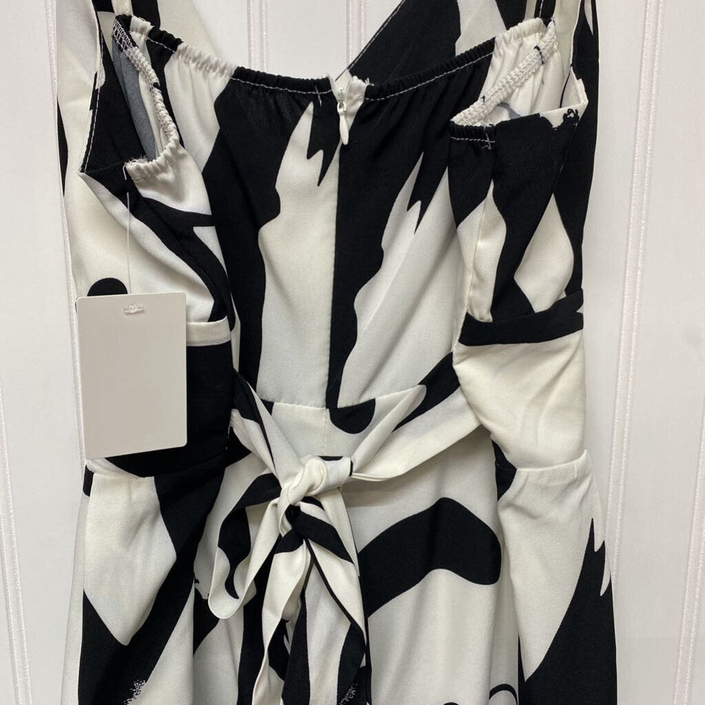 BLACK/WHITE ROMPER
