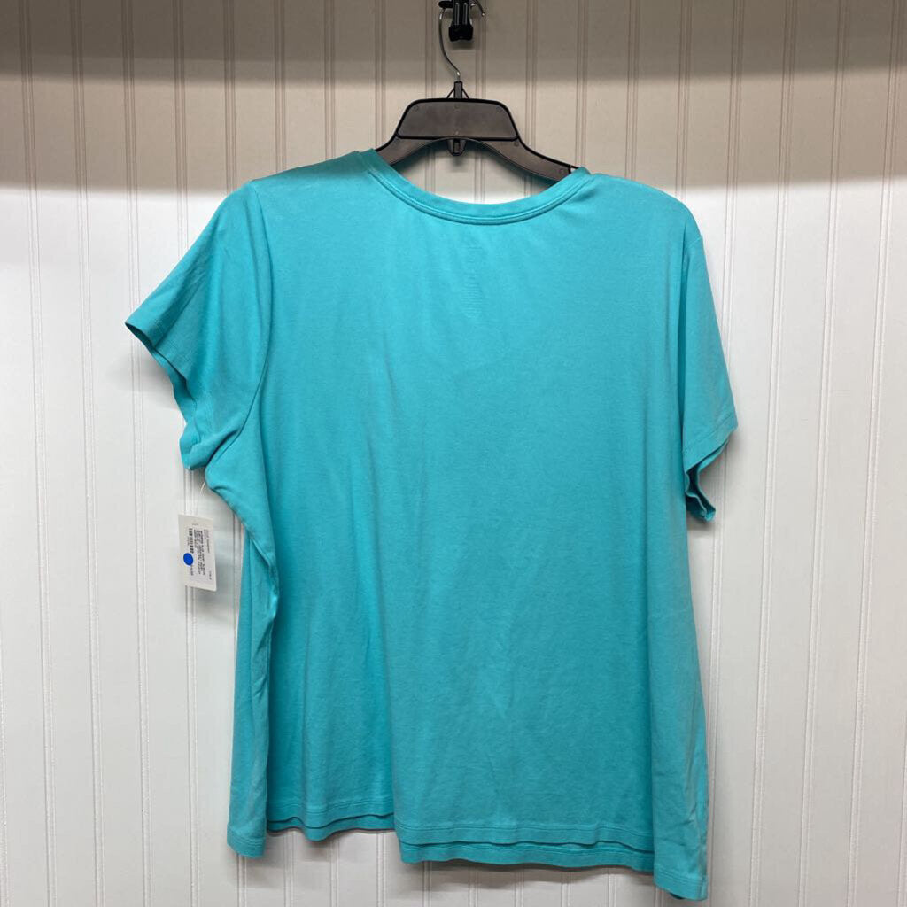 SHORT SLEEVE V NECK TEE
