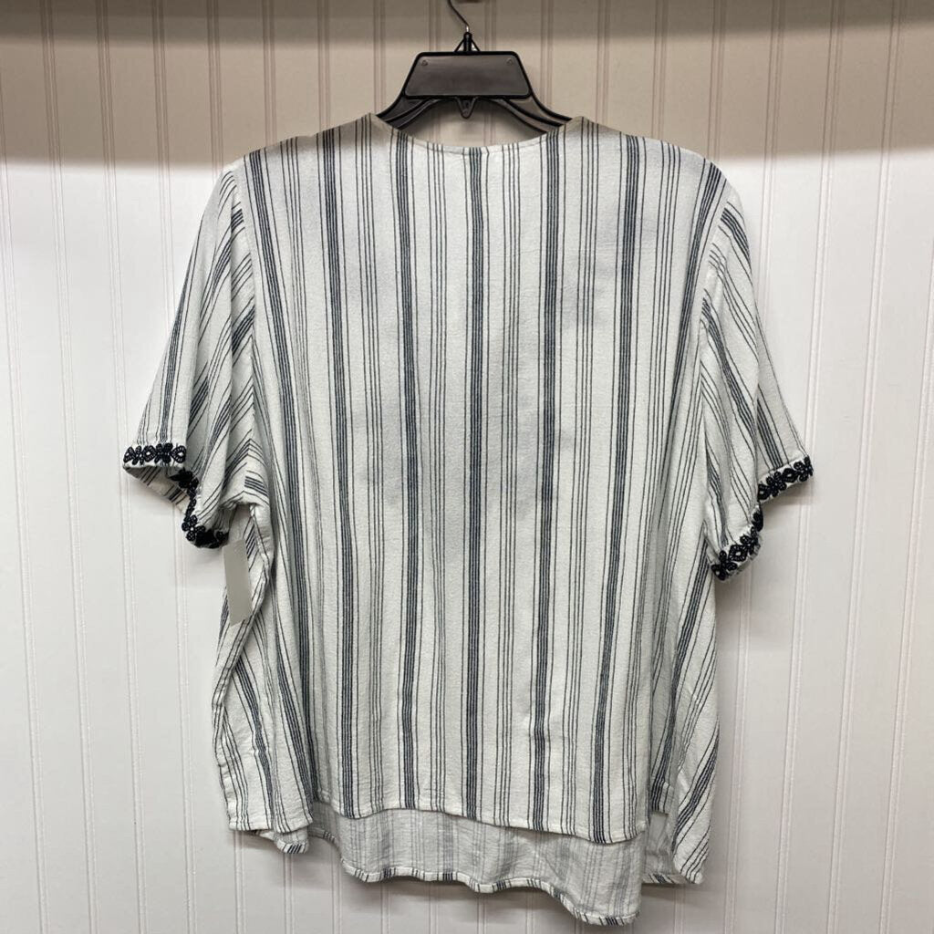 SHORT SLEEVE EMBROIDERED SHIRT
