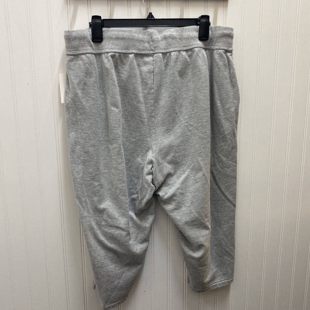 DRAWSTRING WAIST ACTIVE CAPRIS