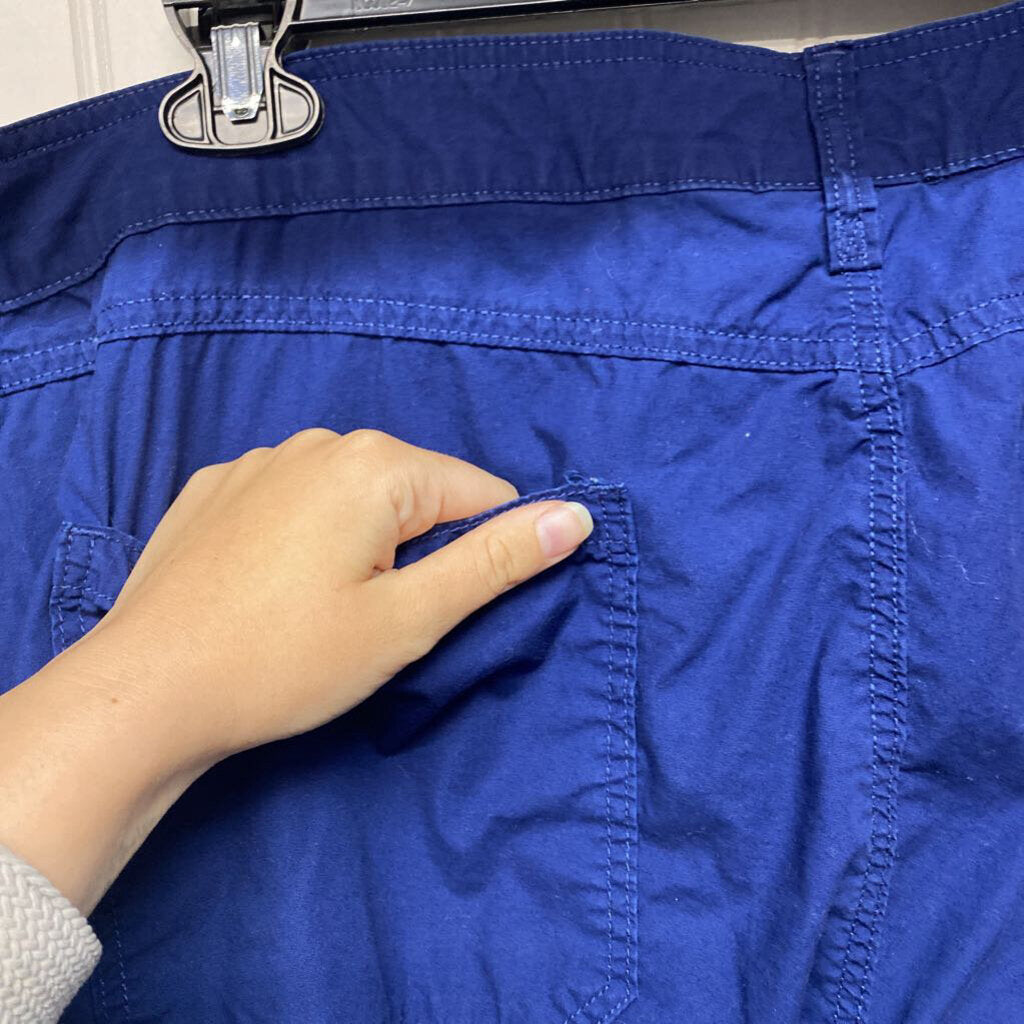 WOMENS PLUS CARGO CAPRIS