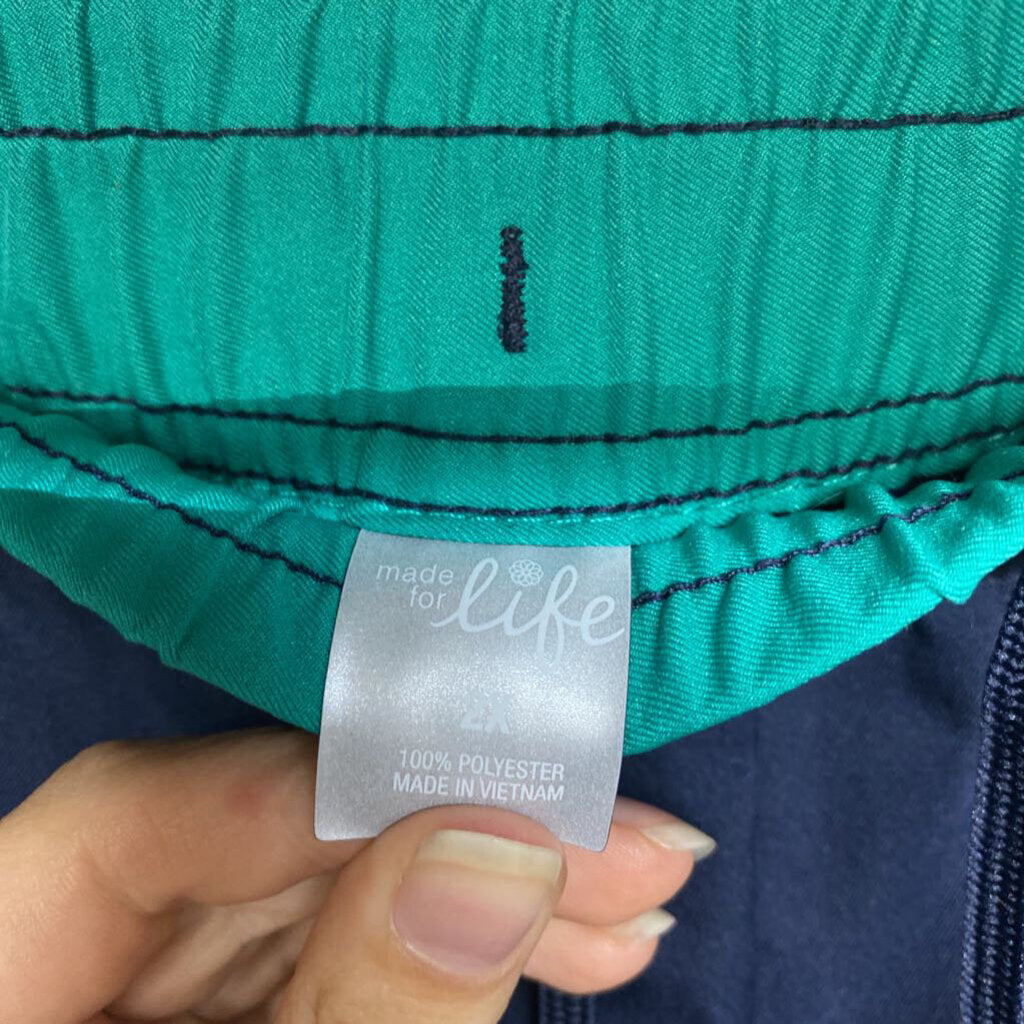 ATHLETIC CAPRI PANTS