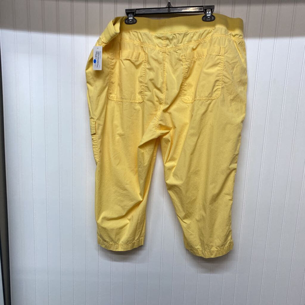 DRAWSTRING WAIST CARGO CAPRIS