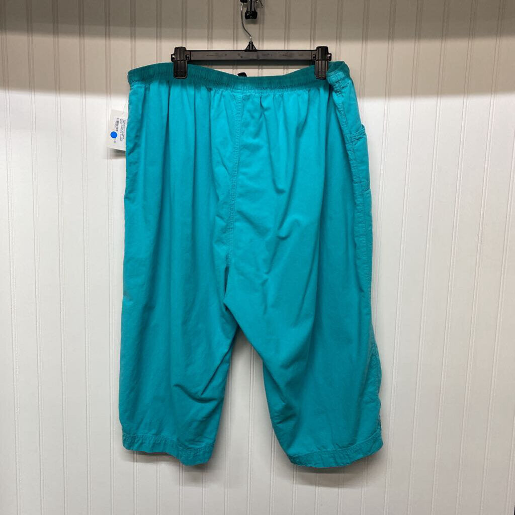 *DRAWSTRING WAIST CAPRI PANTS