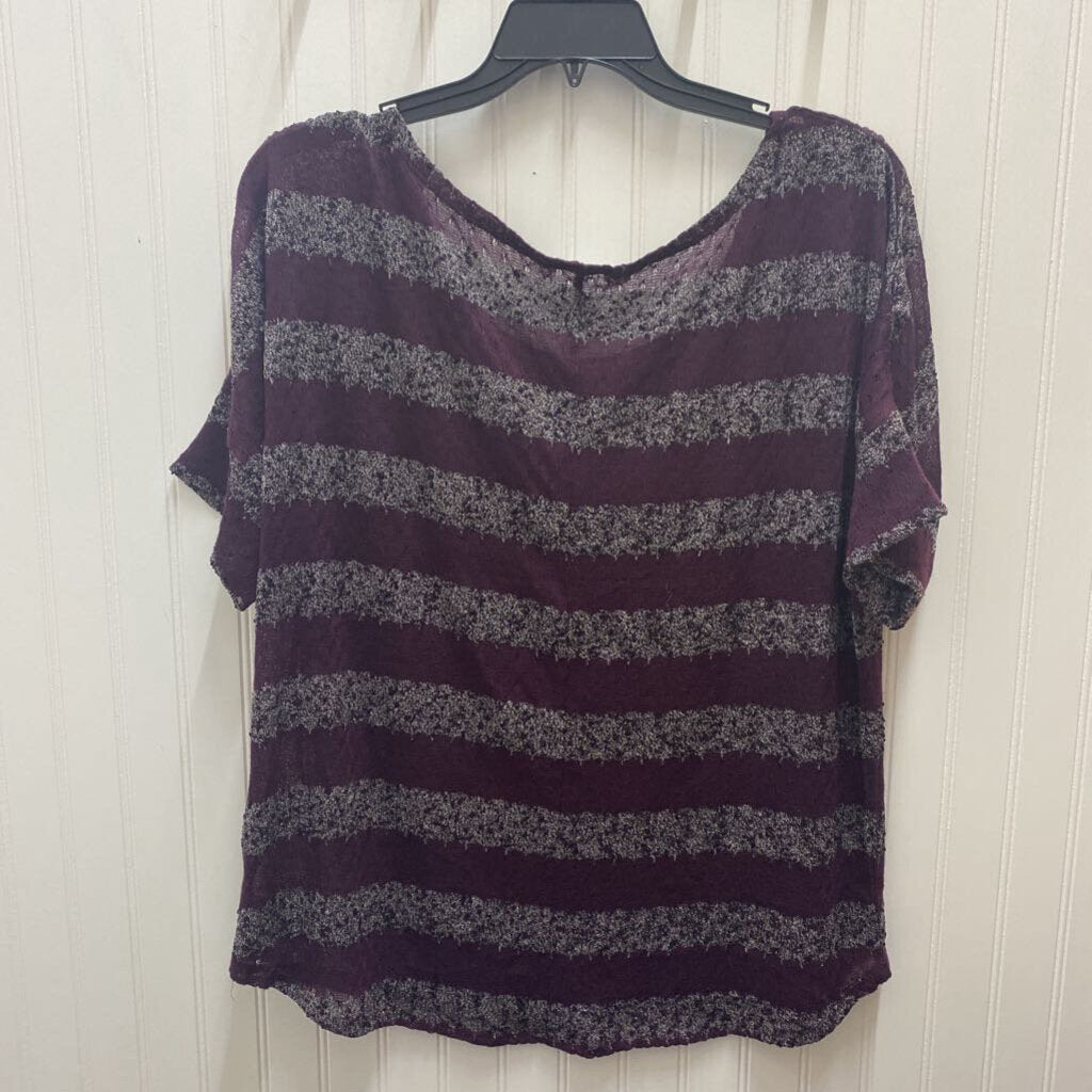STRIPED SHORT SLEEVE